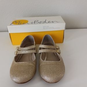 Size 32 Mini Boden Gold Metallic Shoes Size 1 US